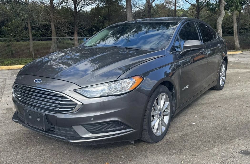 2017 Ford Fusion Hybrid SE