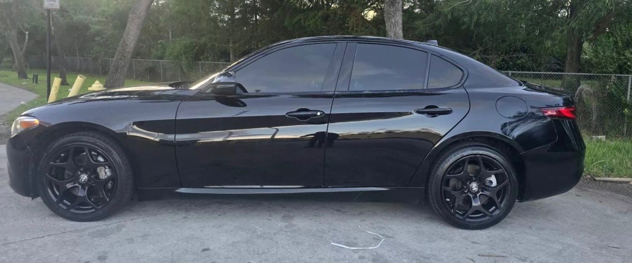 2021 Alfa Romeo Giulia Base - Photo 7