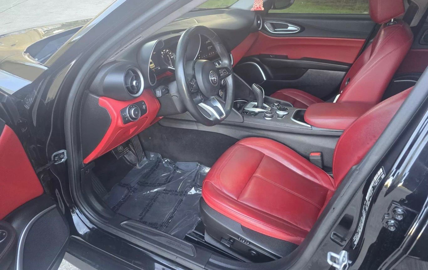 2021 Alfa Romeo Giulia Base - Photo 8